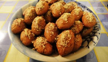 Taste Atlas: Στη δεύτερη θέση ανάμεσα στα καλύτερα μπισκότα του κόσμου τα μελομακάρονα