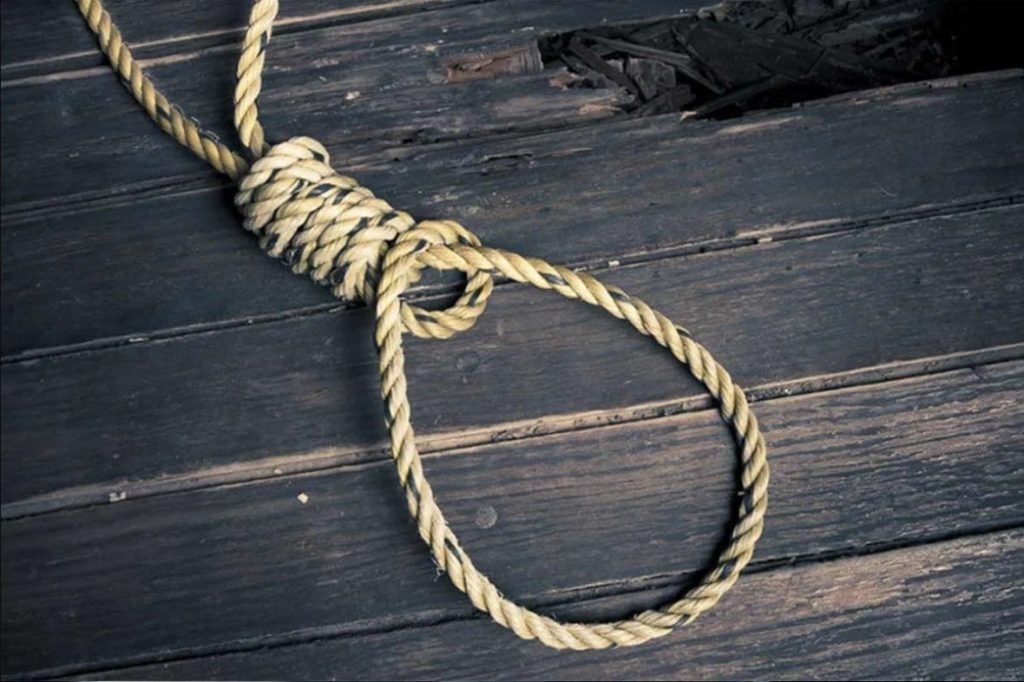 Ηράκλειο: 76χρονη βρέθηκε απαγχονισμένη στη σκάλα της πολυκατοικίας της