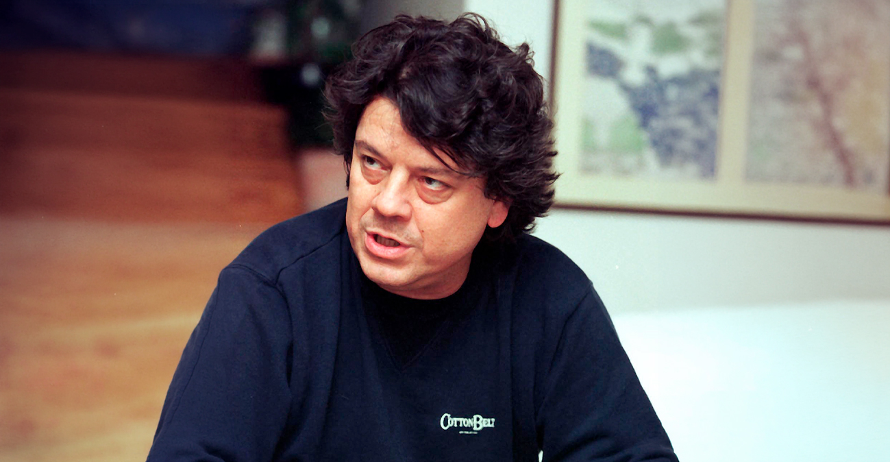 Σαν σήμερα «έφυγε» ο Βλάσσης Μπονάτσος: 22 χρόνια χωρίς τον ανατρεπτικό καλλιτέχνη που άφησε εποχή