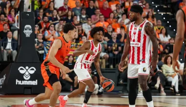 Ολυμπιακός: Επέστρεψε από το -28 και νίκησε στην παράταση την Βαλένθια