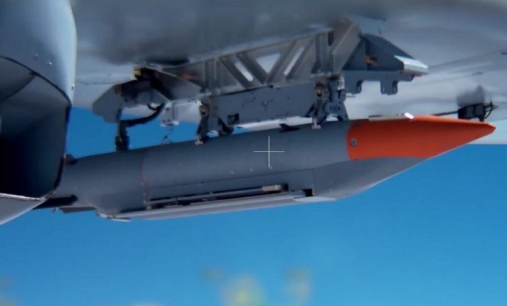 Δοκιμής της βόμβας TOLUN-P από UCAV AKSUNGUR (βίντεο)