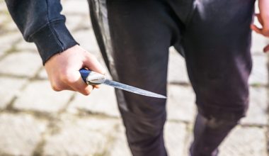 Νέα συμπλοκή ανηλίκων: Αλλοδαπός μαθητής μαχαιρώθηκε έξω από εσπερινό λύκειο στο κέντρο της Αθήνας