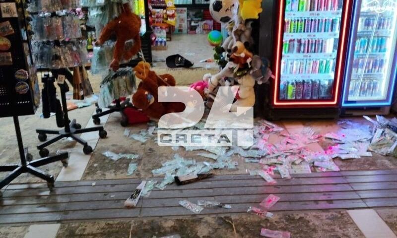 Ηράκλειο: Άγρια συμπλοκή μεταξύ δύο ανδρών στον δρόμο – Ζημιές σε περίπτερο (φωτο)