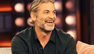 Τζιμ Κέρτις: «Είμαι περήφανος για τις ελληνικές μου ρίζες» – Η σπάνια πάθηση που ξεπέρασε