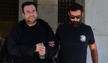 Δεσμεύτηκαν όλα τα ακίνητα του Φίλιππου Καμπούρη και του ΛΑΟΣ: Στο «φως» η περιουσία του
