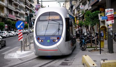 Πειραιάς: Σοβαρός τραυματισμός πεζής που παρασύρθηκε από τραμ