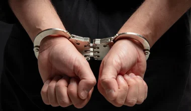 Συνελήφθη 80χρονος στην Κω για παρενόχληση ανήλικης: Της πρότεινε χρήματα για συνέυρευση