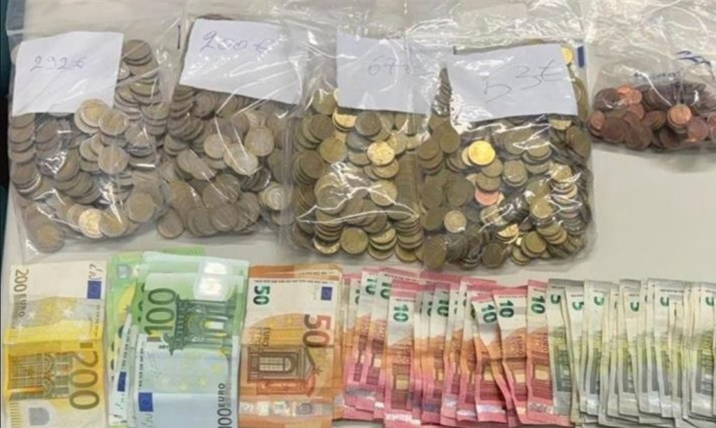 Χειροπέδες σε 55χρονο για διάρρηξη και κλοπή εκκλησιών στη Σαντορίνη