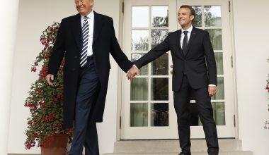 Τραμπ για τις βιαιότητες στη Γαλλία: «Κλείστε τα σύνορα – Η μετανάστευση σας καταστρέφει»
