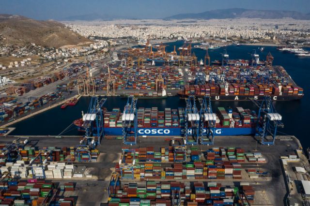 Eπανακάμπτει το λιμάνι του Πειραιά – Αισθητή βελτίωση κατέγραψε η διακίνηση εμπορευματοκιβωτίων