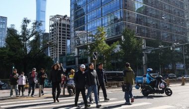 «Γερνάει» το Πεκίνο: Το ένα τρίτο του πληθυσμού θα είναι άνω των 60 ετών