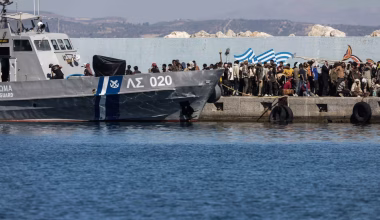 Η Γαύδος «βράζει» και οι παράνομοι μετανάστες «πλημμυρίζουν» το νησί