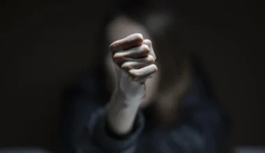 Θεσσαλονίκη: Πέντε άτομα ξυλοκόπησαν 12χρονο στο γήπεδο «Άλκης Καμπανός» στη Νέα Ευκαρπία