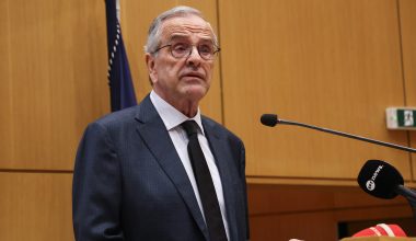 Νέα παρέμβαση από τον Α.Σαμαρά: Η πρότασή του για μείωση ΦΠΑ και των φόρων στα καύσιμα (βίντεο)