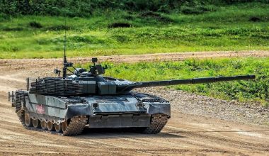 Ουκρανός έκανε το λάθος να τα βάλει με ρωσικό T-80: Δείτε γιατί δεν έπρεπε να το κάνει (βίντεο)
