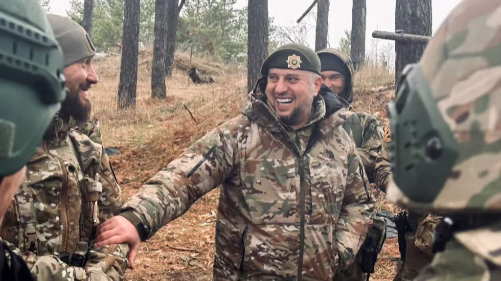 Για πρώτη φορά Αμερικανός μαχητής στην Akhmat: Η εγκάρδια υποδοχή του από τον Α.Αλαουτίνοφ (βίντεο)