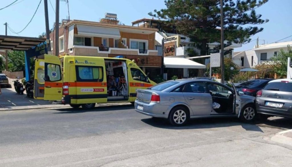 Αναστάτωση έξω από σχολείο της Θεσσαλονίκης: Aυτοκίνητο παρέσυρε ανήλικο μαθητή
