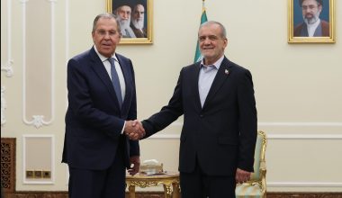 Σ.Λαβρόφ κατά του Οικουμενικού Πατριαρχείου: «Καταδίκασε τις ενέργειες κατά των Ρωσόφωνων;»