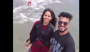 Γονείς έβγαζαν selfie στην παραλία και το παιδί δίπλα πνιγόταν (βίντεο)