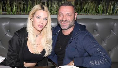 Έγκυος στο δεύτερο παιδί της η Σάσα Μπάστα: Οι πόζες με φουσκωμένη κοιλιά (φώτο)