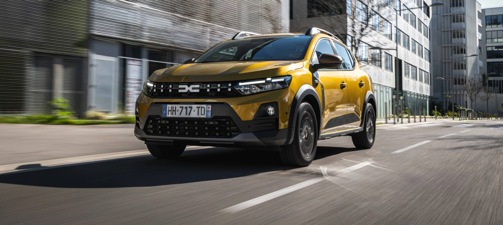 Dacia: Το LPG αποκτά αυτόματο κιβώτιο και τετρακίνηση