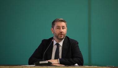 Ν.Ανδρουλάκης: Υπόσχεση για 13η σύνταξη, ΕΚΑΣ και επίθεση σε Κ.Μητσοτάκη-Α.Τσίπρα