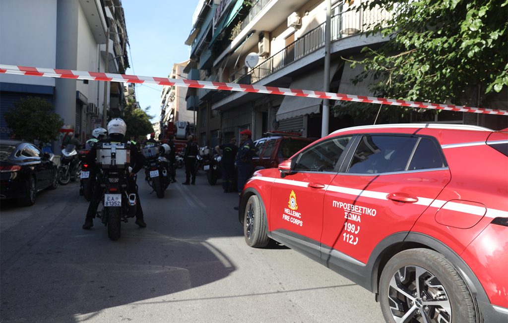 Κολωνός: Από εκρηκτικό μηχανισμό με πυροκροτητή η έκρηξη σε πολυκατοικία – Τι λένε αυτόπτες μάρτυρες