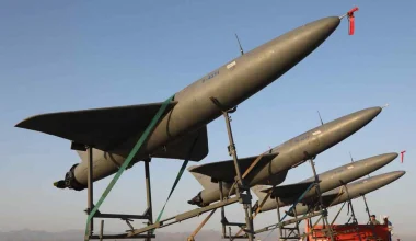 Ιράν: Παρουσίασε τα αναβαθμισμένα drones Arash – Διπλάσια εκρηκτική ισχύς και χτυπήματα χωρίς GPS