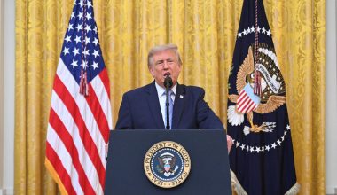 Ν.Τραμπ: Ήθελε να μετονομάσει τον Ατλαντικό Ωκεανό σε «Ωκεανό Τραμπ» (βίντεο)