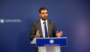 Π.Μαρινάκης κατά Α.Τσίπρα: «Το rebranding δεν μπορεί να ξαναγράψει την ιστορία»
