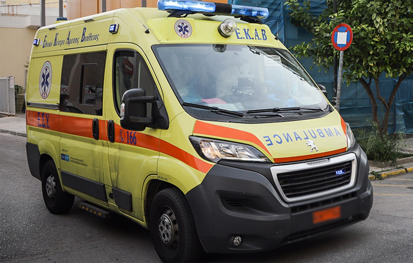 Τραγωδία στην Καβάλα: Νεκρός 28χρονος μετά από πτώση από τον τέταρτο όροφο πολυκατοικίας