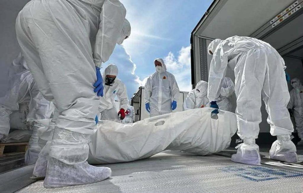 Η Μόσχα παρέδωσε στο Κίεβο 252 σορούς στρατιωτών και έλαβε μόλις 25