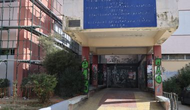 «Δεν νιώθουμε ούτε μία ημέρα ασφαλείς»: Παρατείνεται το λουκέτο στα σχολεία της Γκράβας
