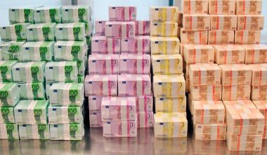 Το χρέος της ευρωζώνης στο 88,8% του ΑΕΠ: Η Ιταλία πλησιάζει την Ελλάδα και η Γαλλία καταρρέει