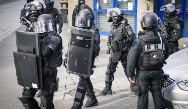Γαλλία: Ένας νεκρός και τέσσερις τραυματίες από πυρά στο Παρίσι