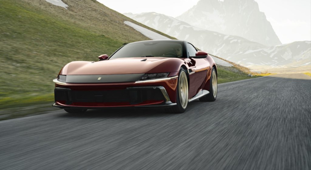 Ferrari 12Cilindri Manuale: Τρία πεντάλ, έξι σχέσεις και ένα ψέμα