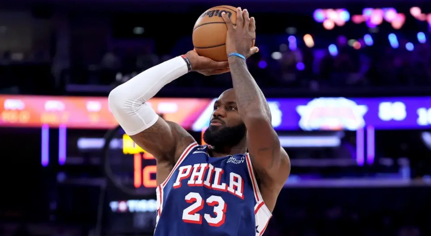 Μυθική ανατροπή από το -29 για τους 76ers και ιστορικό ρεκόρ για τον Λεμπρόν Τζέιμς (βίντεο)