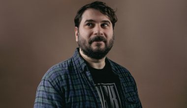 Οι αιχμηρές αναρτήσεις του Πάρι Ρούπου για την υπόθεση της Pizza Fan: «Ελληνική σε όλα»