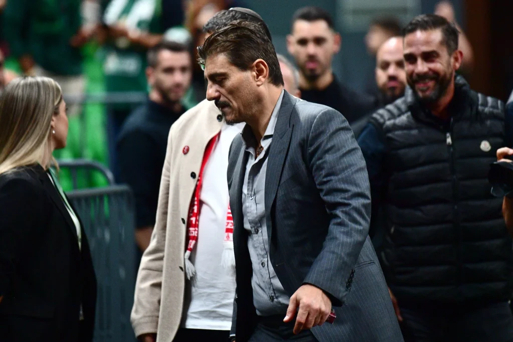 Δ.Γιαννακόπουλος μετά την προφυλάκιση Π.Παπαπέτρου: «Σε ποιον ανήκουν τα χρήματα στην ντουλάπα;»