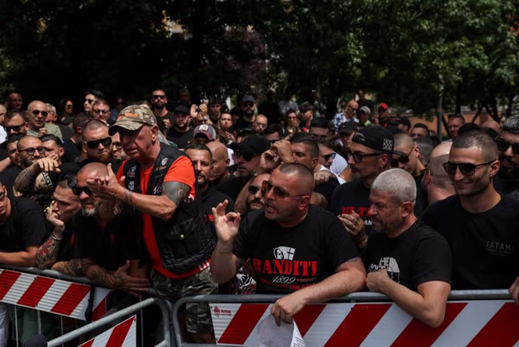 Ιταλική «πανστρατιά» οπαδών: Οργανώνονται για την εκδίωξη μεταναστών – Οι ομάδες που ανήκουν