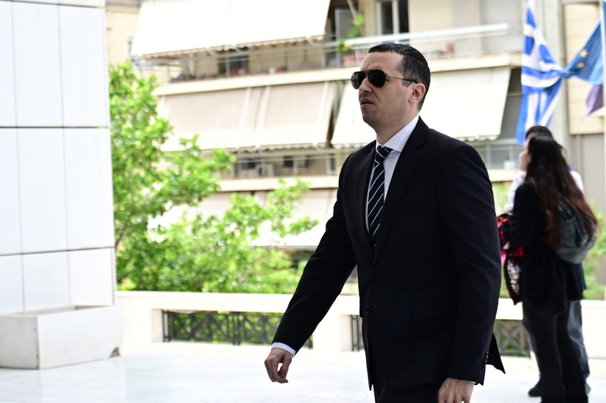 «Μύδροι» Η.Κασιδιάρη κατά του Κ.Μητσοτάκη: «Αυτοί είναι οι δικοί του που έχουν προφυλακιστεί»