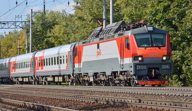 Ρωσία: Έξι νεκροί από σύγκρουση τρένου με μίνι λεωφορείο στην ανατολική χώρα