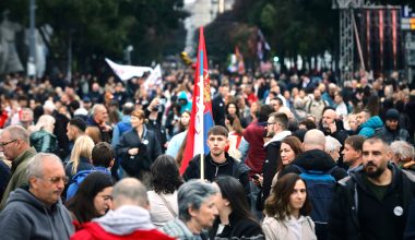 Σε εξέλιξη οι βουλευτικές εκλογές στην Σερβία – Υπό πίεση το κόμμα του Α.Βούτσιτς