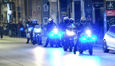 Πάτρα: Επίθεση με σφυρί σε αστυνομικούς – Δύο τραυματίες