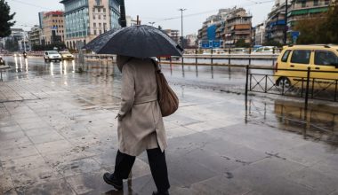 Κακοκαιρία: Βροχές και καταιγίδες σε όλη τη χώρα – Πότε θα ενισχυθούν οι άνεμοι
