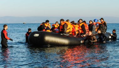Χειροπέδες σε 19χρονο Παλαιστίνιο για τη διακίνηση 19 παράνομων μεταναστών: Πόσο χρέωνε το κεφάλι