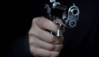 Πάτρα: Αναστάτωση σε κατάστημα της Allwyn – Απείλησαν υπάλληλο με πιστόλι και του άρπαξαν 2.000 ευρώ