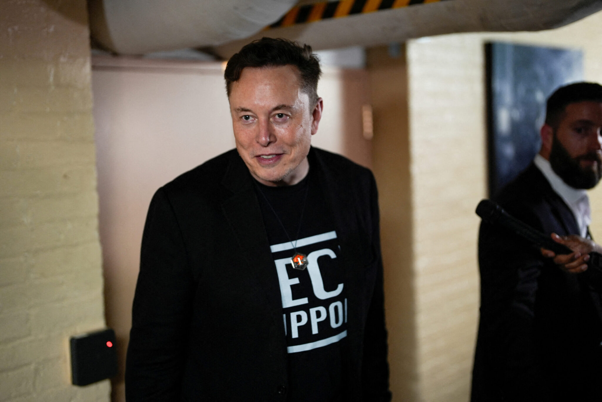 Έλον Μασκ: «Η Ουκρανία χρησιμοποίησε το Starlink για πλήγματα με drones – Το παραθυράκι έκλεισε»