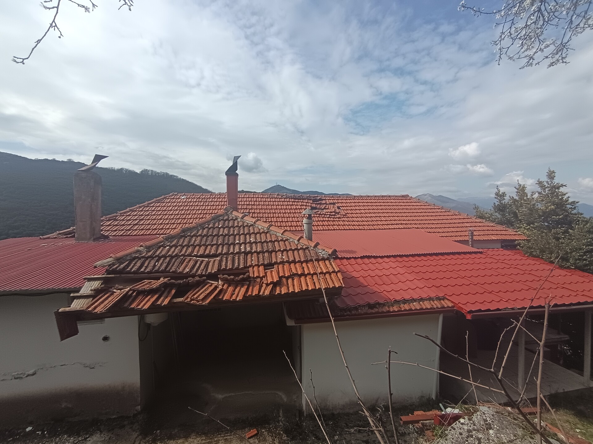 Ποιο είναι το πιο ασφαλές σημείο ενός σπιτιού όταν χτυπήσει ισχυρός σεισμός;