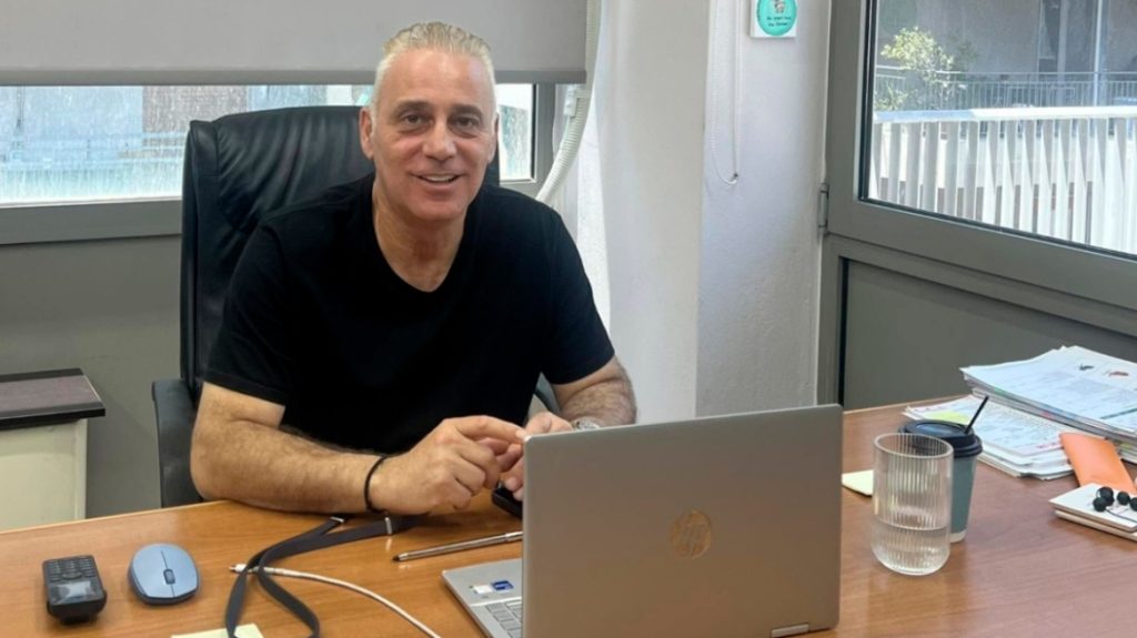 Παραμένει διασωληνωμένος στη ΜΕΘ ο αντιδήμαρχος Πειραιά Γιάννης Βοϊδονικόλας